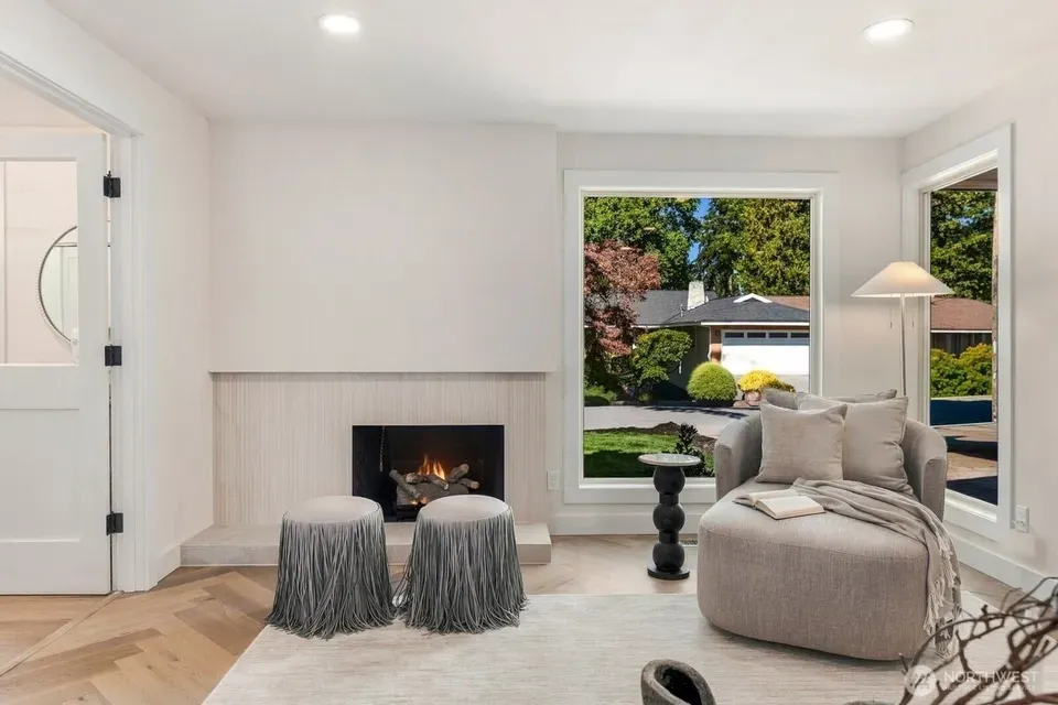 5 Bed 4 Bath Established Mid-Century Residence in Bellevue, WA - 5
