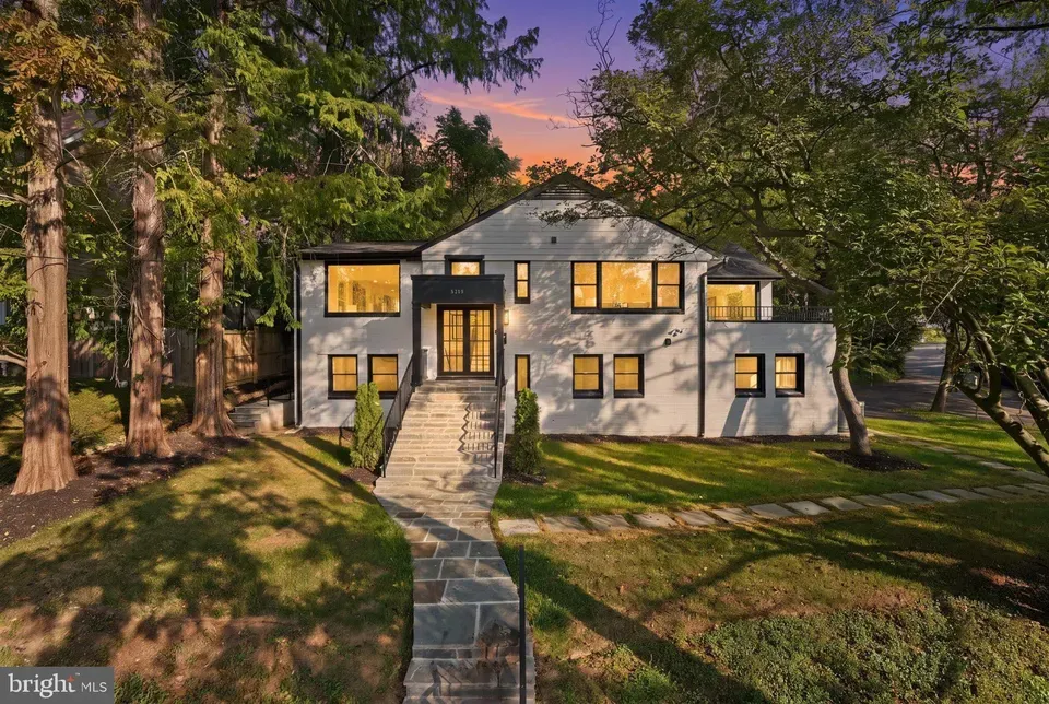 5 Bed 4 Bath Established Mid-Century Residence in Bethesda, MD - 2