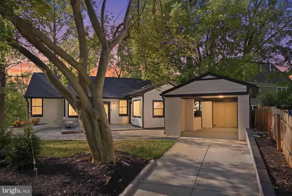 5 Bed 4 Bath Established Mid-Century Residence in Bethesda, MD - 3