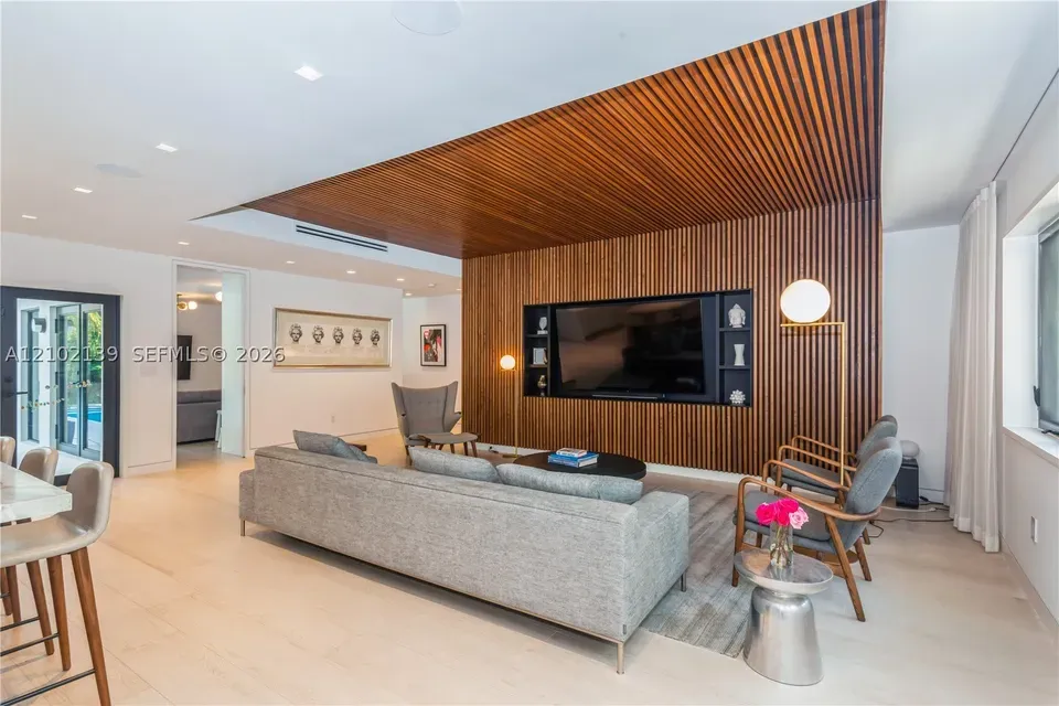 5 Bed 4 Bath Established Mid-Century Residence in Coral Gables, FL - 2