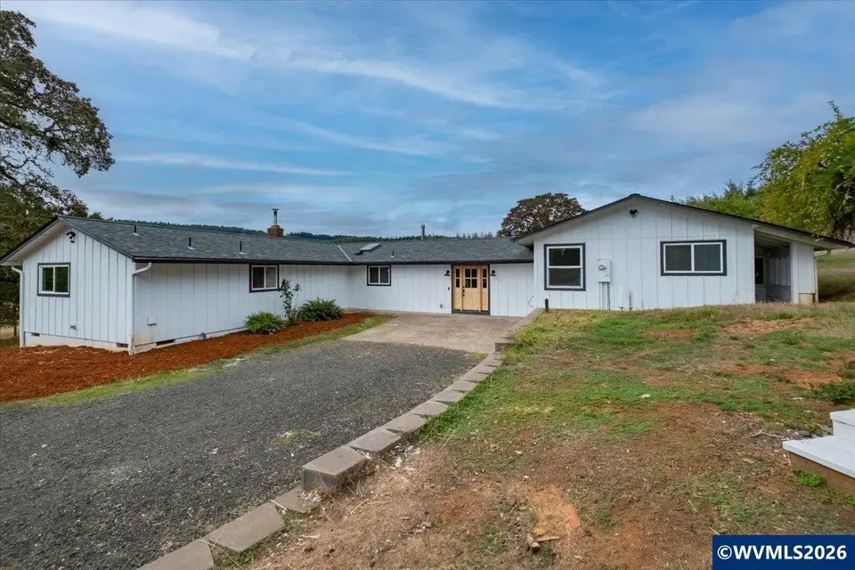 5 Bed 4 Bath Established Mid-Century Residence in Corvallis, OR - 2