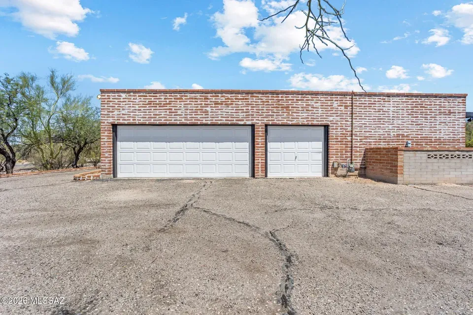 5 Bed 4 Bath Established Mid-Century Residence in Tucson, AZ - 4