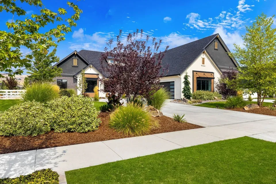 5 Bed 4 Bath Modern Contemporary Residence in Boise, ID - 2