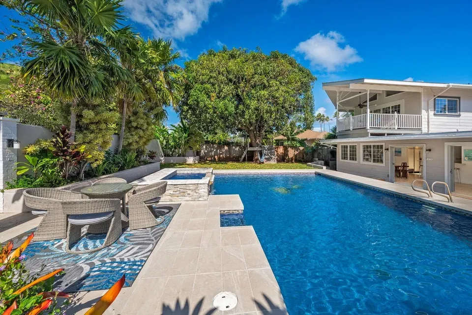 5 Bed 4 Bath Modern Contemporary Residence in Kailua, HI - 2