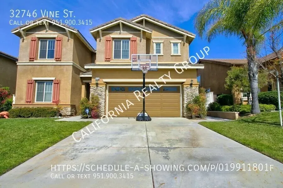 5 Bed 4 Bath Modern Contemporary Residence in Temecula, CA