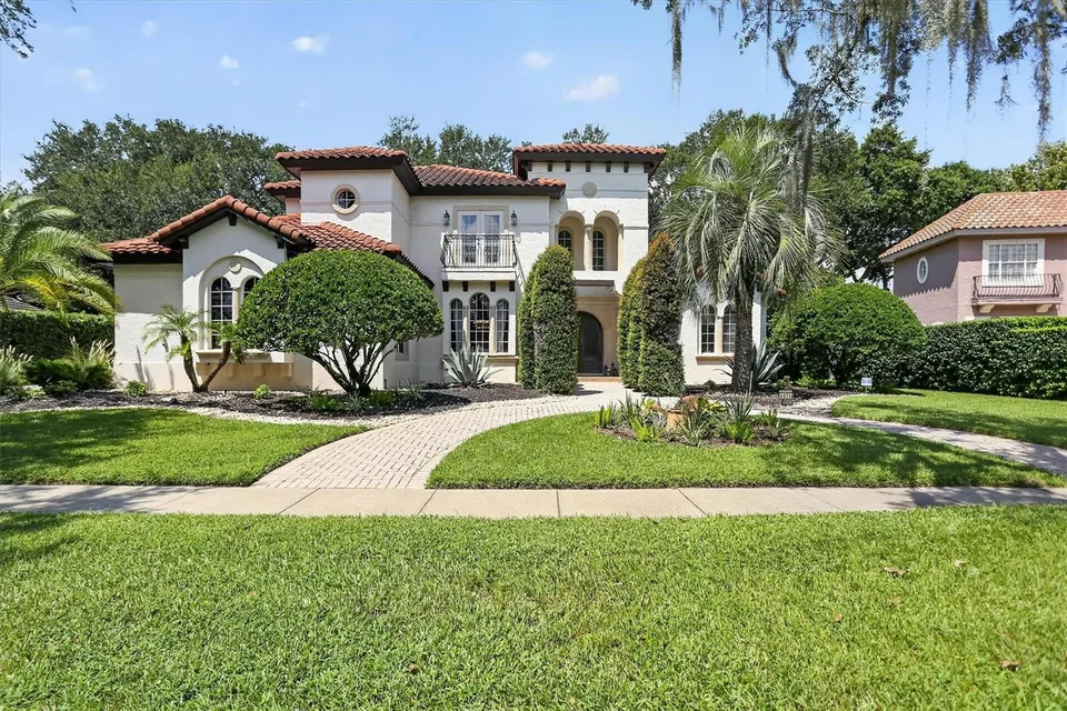 5 Bed 4 Bath Modern Farmhouse in Orlando, FL