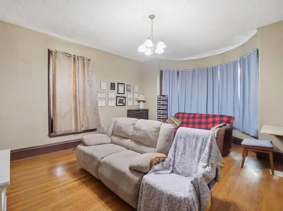 5 Bed 4 Bath Multi-Unit Residential Property in Nashua, NH - 3