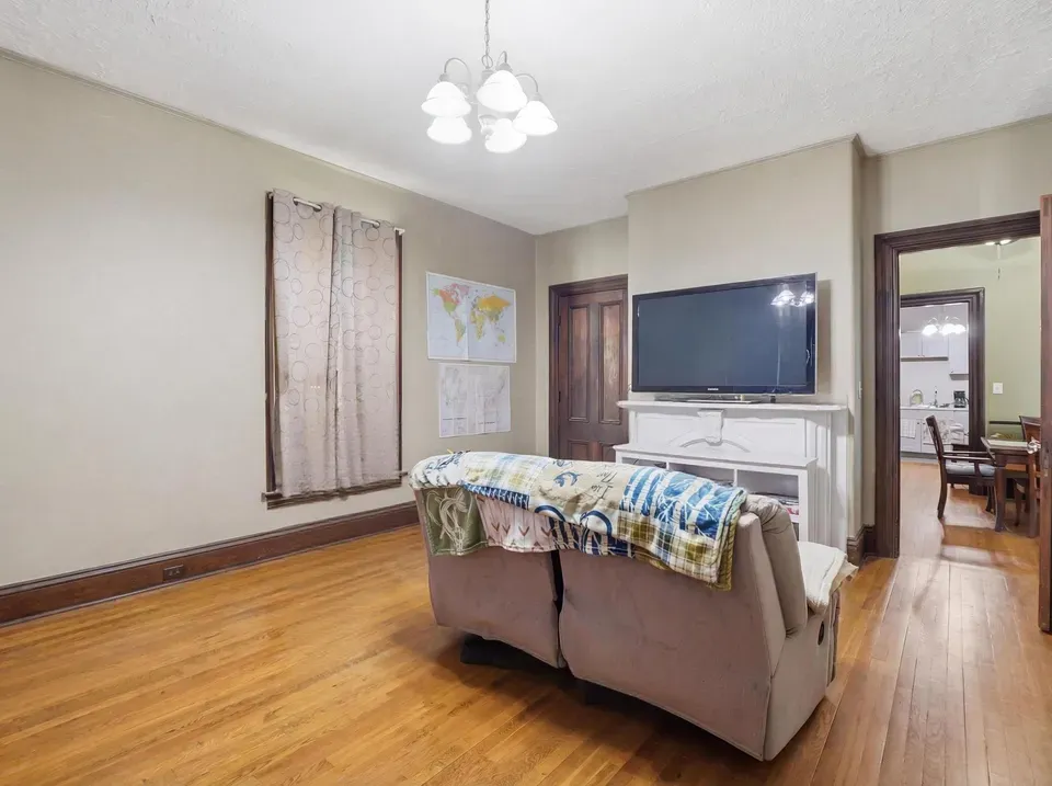 5 Bed 4 Bath Multi-Unit Residential Property in Nashua, NH - 4