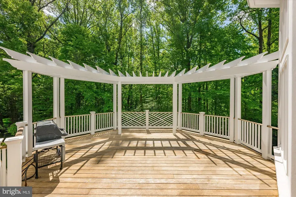 5 Bed 4 Bath Traditional Suburban Family Home in Bethesda, MD - 3