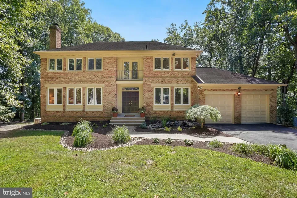 5 Bed 4 Bath Traditional Suburban Family Home in Bethesda, MD - 1