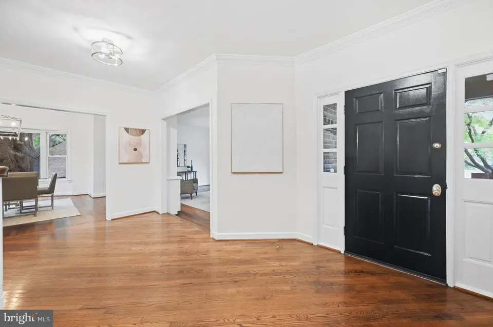 5 Bed 4 Bath Traditional Suburban Family Home in Bethesda, MD - 3