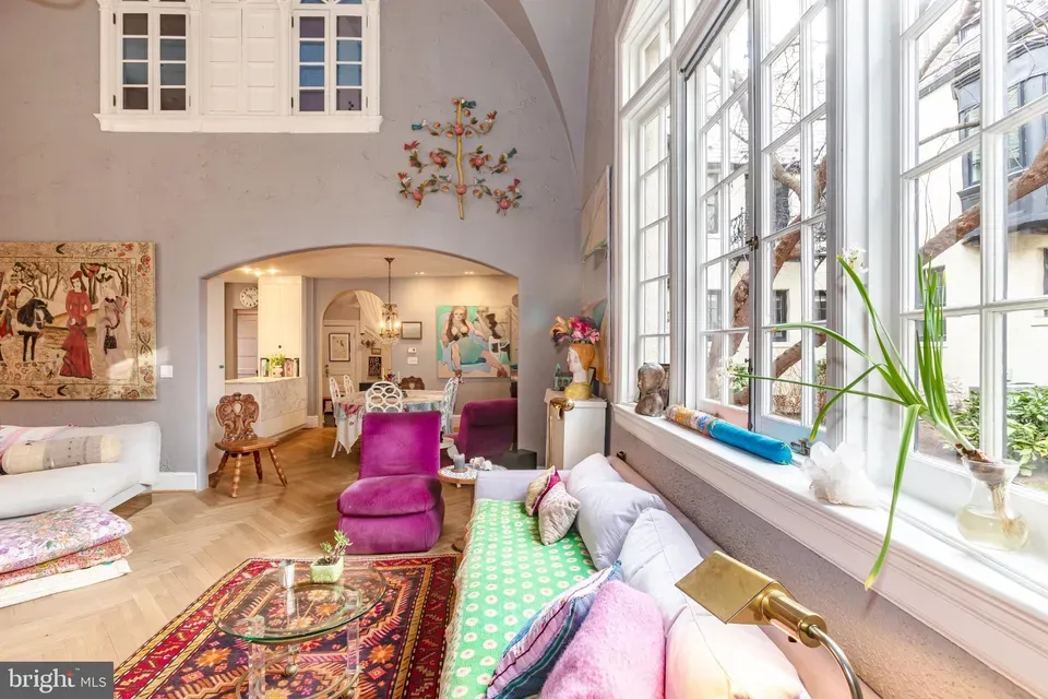 5 Bed 4 Bath Urban Residential Condo in Washington, DC - 4