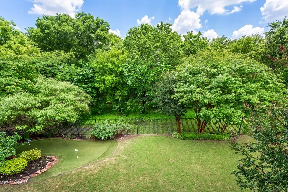 5 Bed 5 Bath Established Contemporary Home in Allen, TX - 2