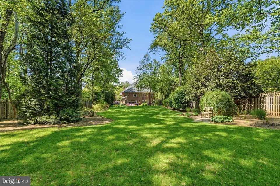 5 Bed 5 Bath Established Contemporary Home in Bethesda, MD - 3