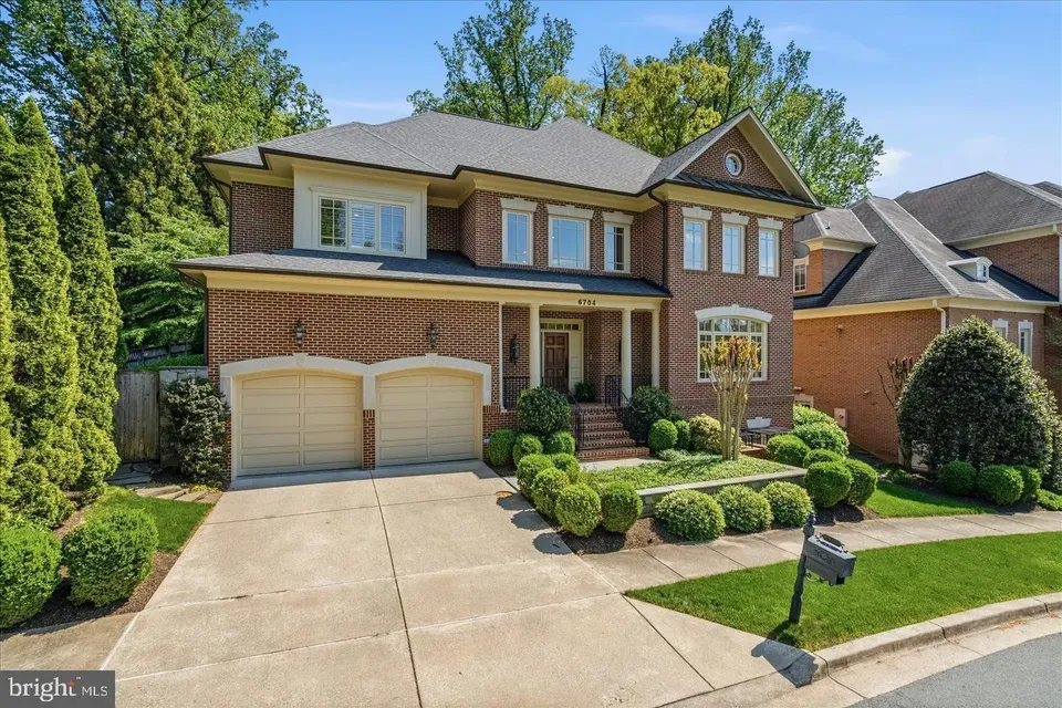 5 Bed 5 Bath Established Contemporary Home in Bethesda, MD - 4