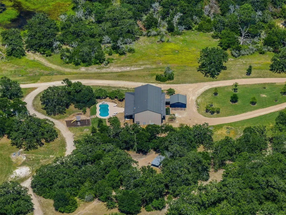 5 Bed 5 Bath Established Contemporary Home in College Station, TX - 3