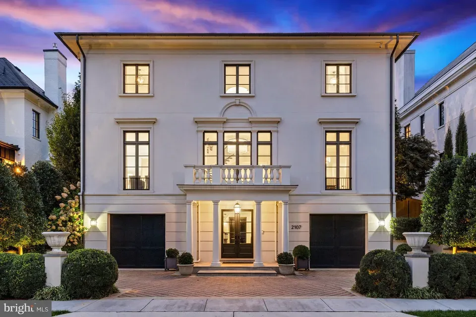 5 Bed 5 Bath Established Contemporary Home in Washington, DC - 3