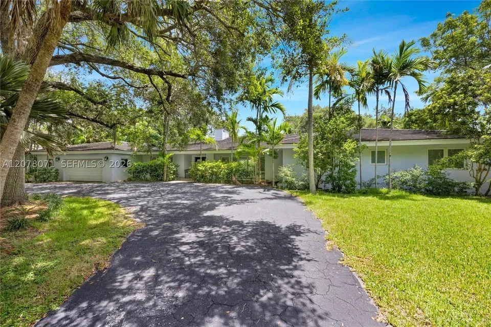 5 Bed 5 Bath Established Mid-Century Residence in Coral Gables, FL - 3