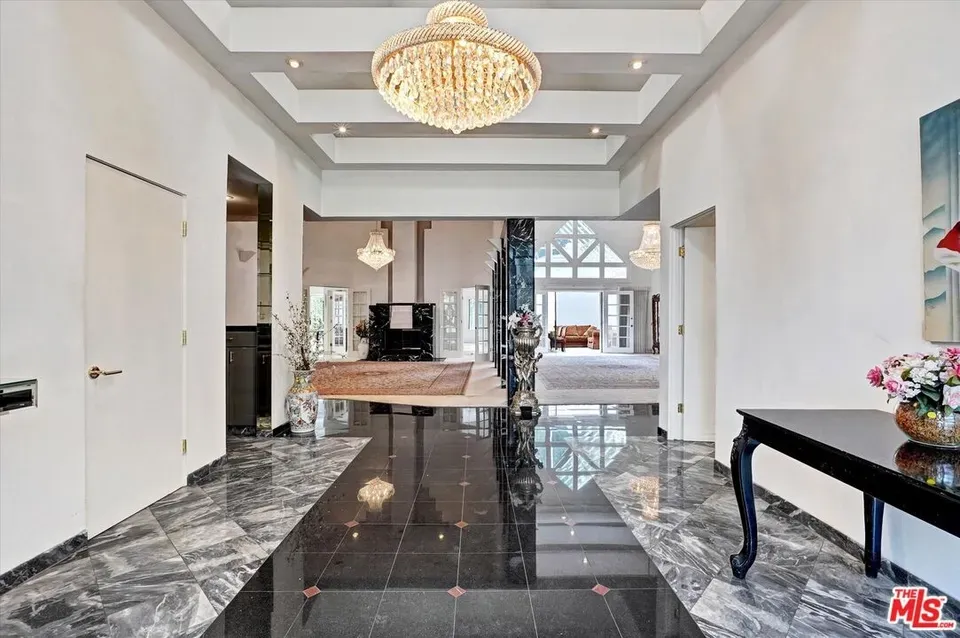 5 Bed 5 Bath Established Mid-Century Residence in Los Angeles, CA - 5