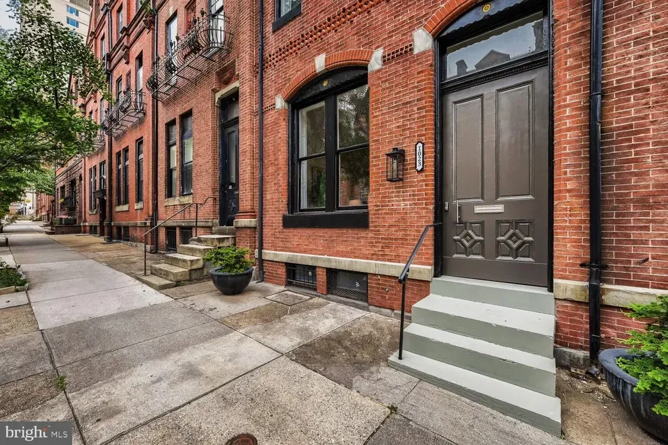 5 Bed 5 Bath Established Multi-Level Townhouse in Baltimore, MD