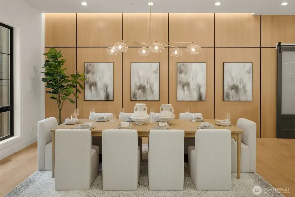 5 Bed 5 Bath Modern Architectural Estate in Bellevue, WA - 3