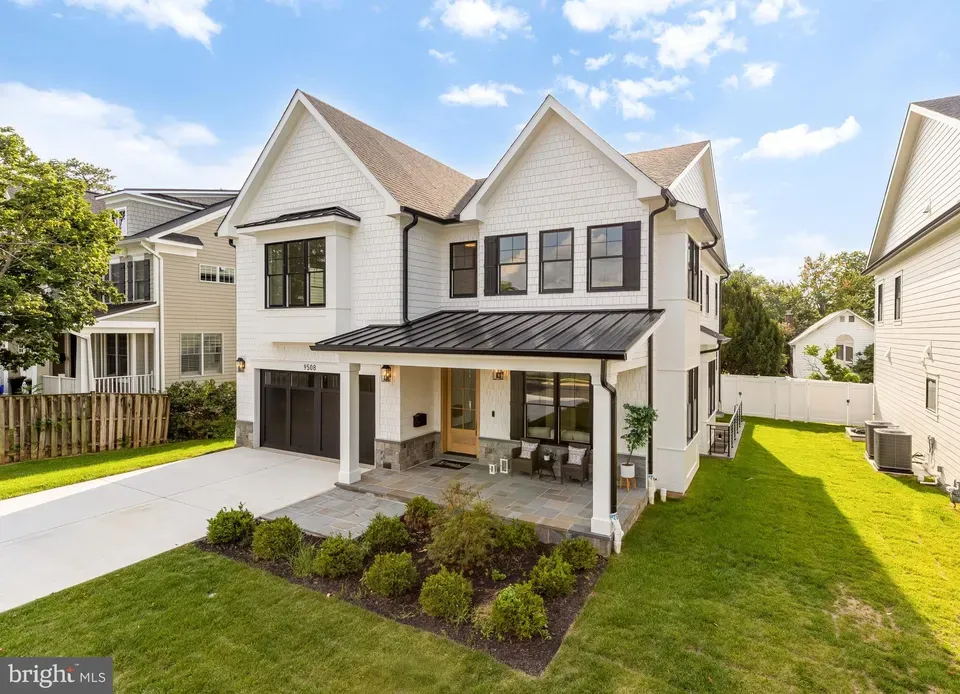 5 Bed 5 Bath Modern Architectural Estate in Bethesda, MD - 1