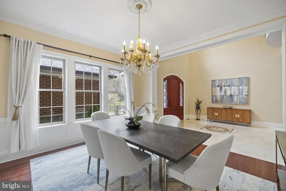 5 Bed 5 Bath Modern Architectural Estate in Bethesda, MD - 4