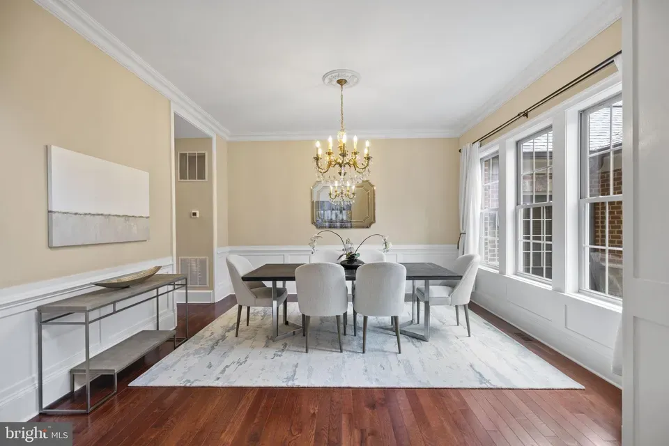 5 Bed 5 Bath Modern Architectural Estate in Bethesda, MD - 5