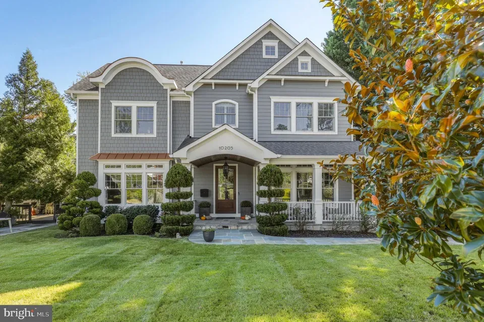 5 Bed 5 Bath Modern Architectural Estate in Bethesda, MD - 4