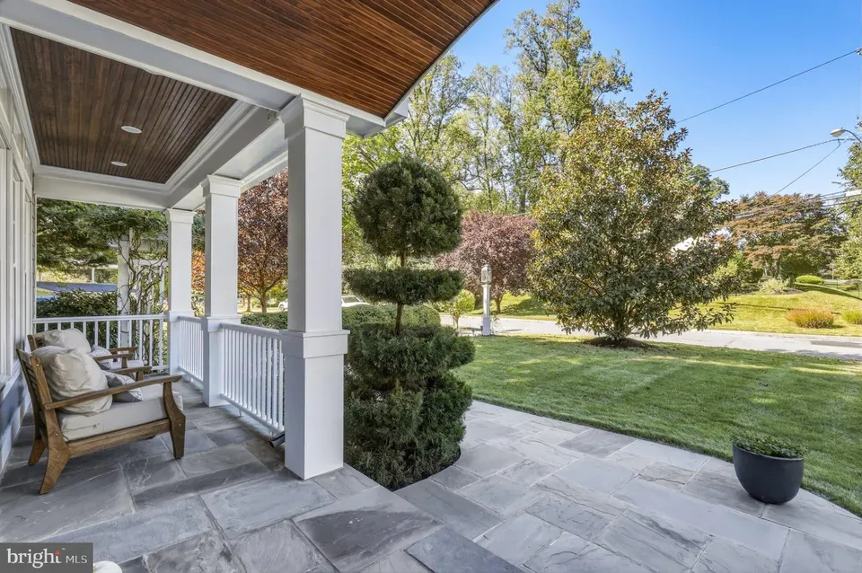 5 Bed 5 Bath Modern Architectural Estate in Bethesda, MD - 5