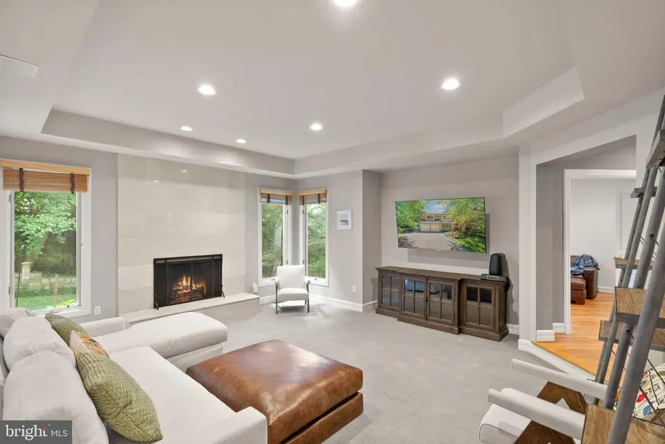 5 Bed 5 Bath Traditional Suburban Family Home in Bethesda, MD - 5