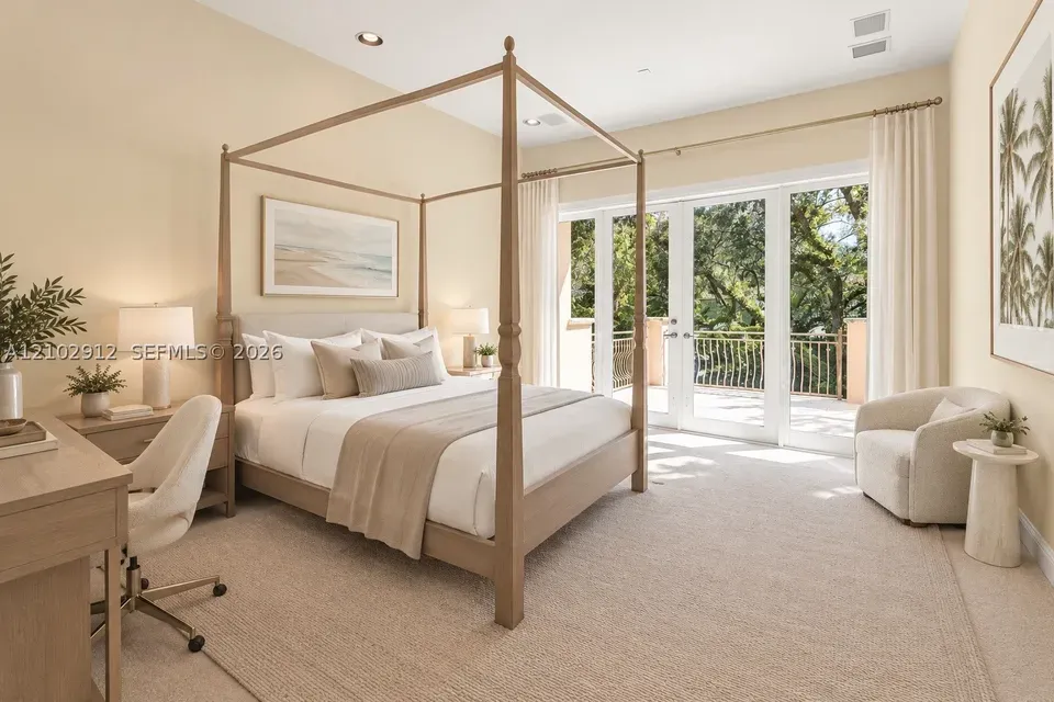 5 Bed 5 Bath Traditional Suburban Family Home in Coral Gables, FL - 5