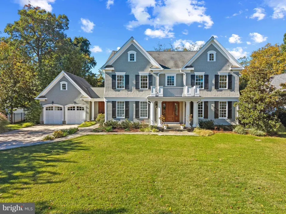 5 Bed 6 Bath Established Contemporary Home in Annapolis, MD