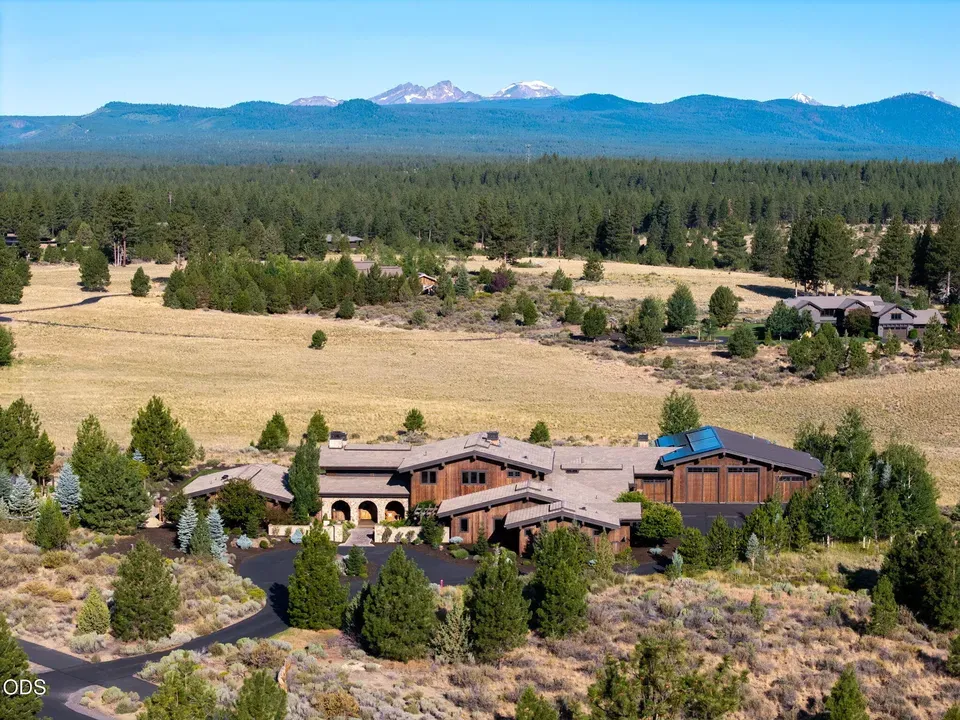 5 Bed 6 Bath Established Contemporary Home in Bend, OR - 5