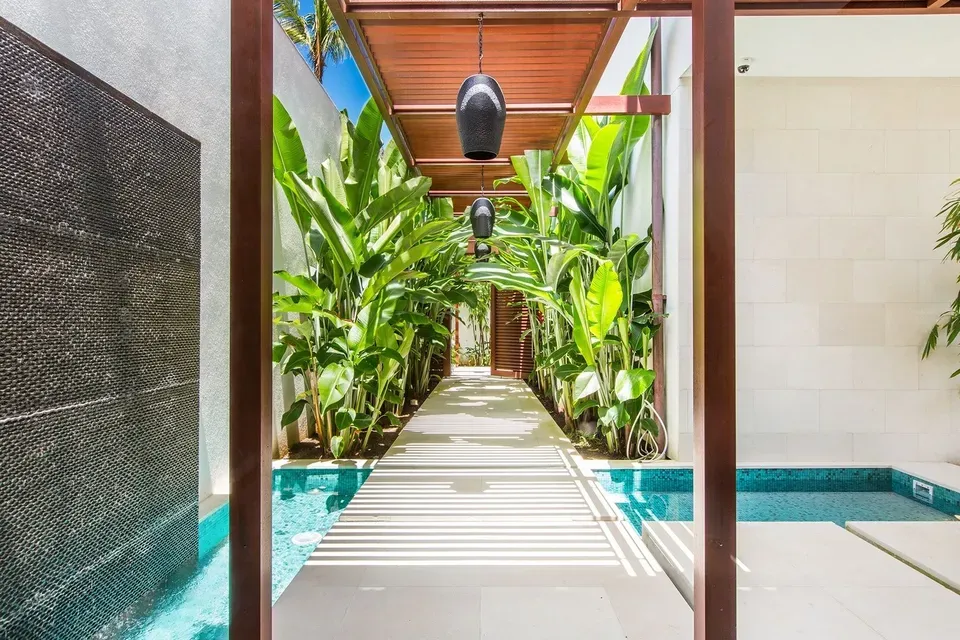 5 Bed 6 Bath Modern Contemporary Residence in Kailua, HI - 5