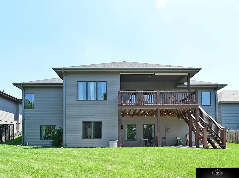 6 Bed 2 Bath Established Contemporary Home in Omaha, NE - 4