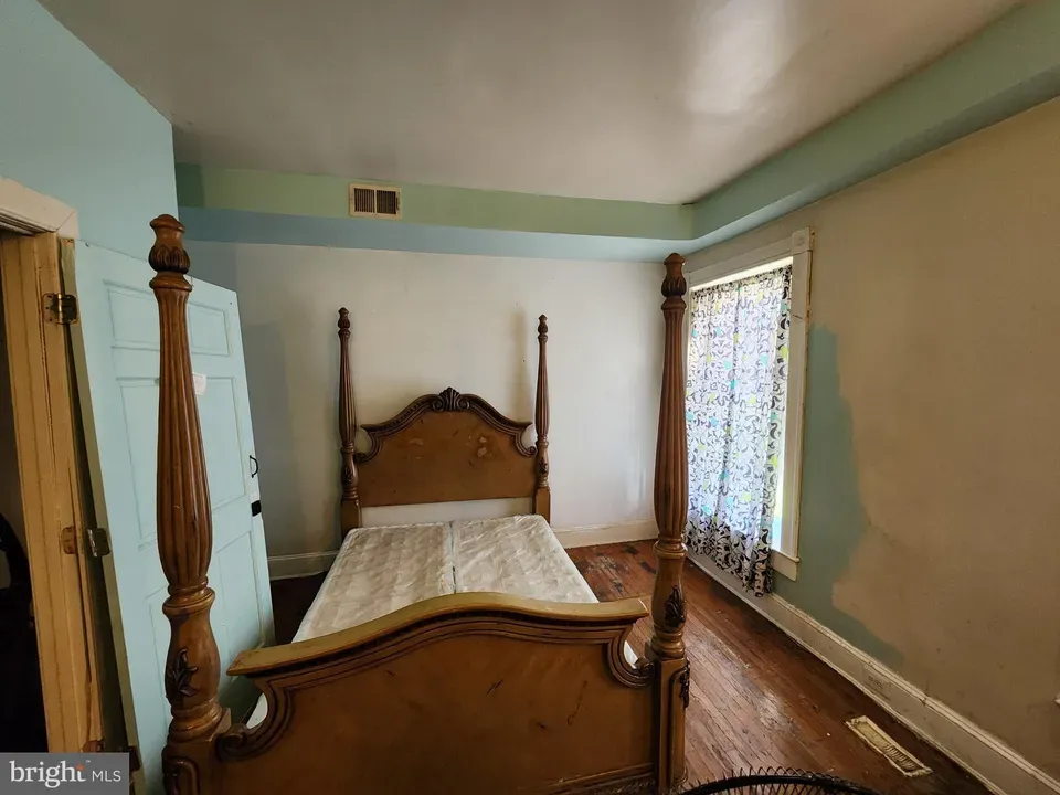 6 Bed 2 Bath Established Multi-Level Townhouse in Baltimore, MD - 5