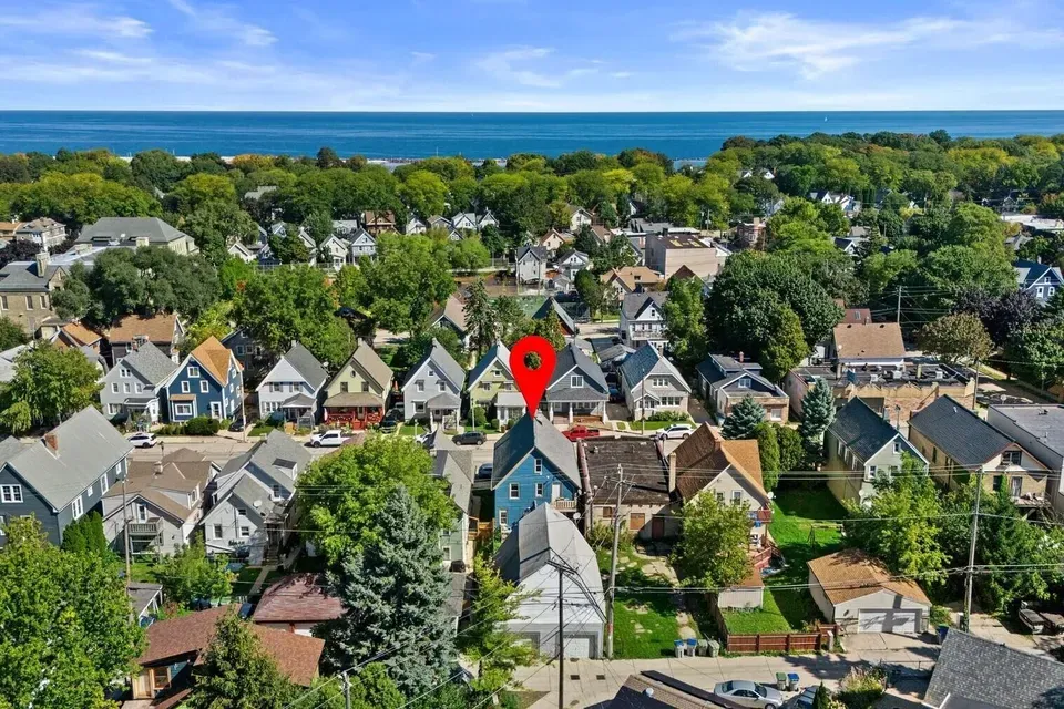 6 Bed 2 Bath Multi-Unit Residential Property in Milwaukee, WI