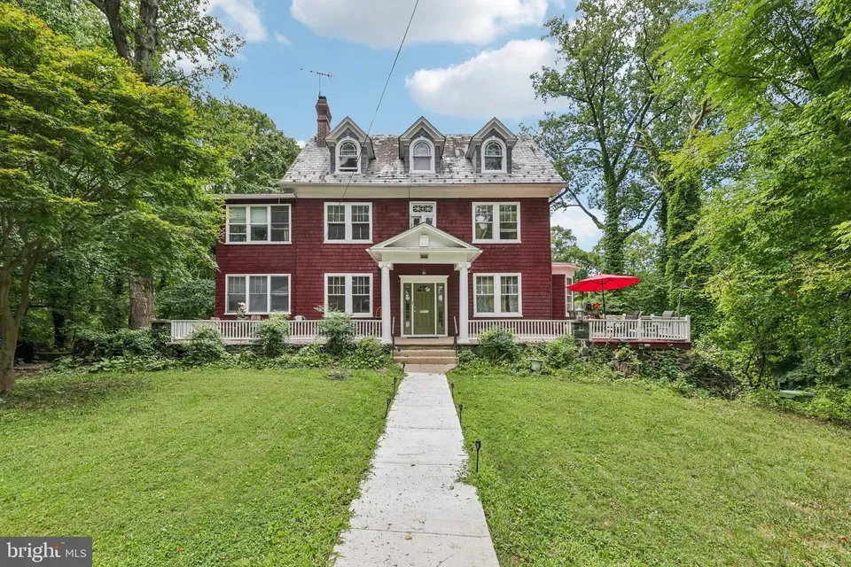 6 Bed 3 Bath Classic Historic Era Home in Baltimore, MD - 1