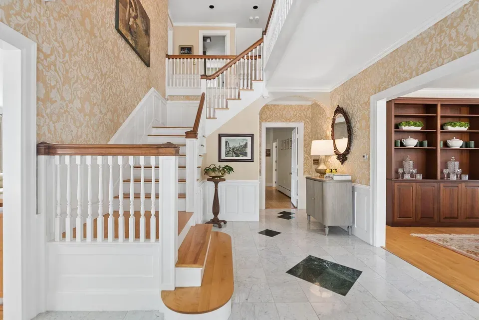 6 Bed 3 Bath Classic Historic Era Home in Portland, ME - 4