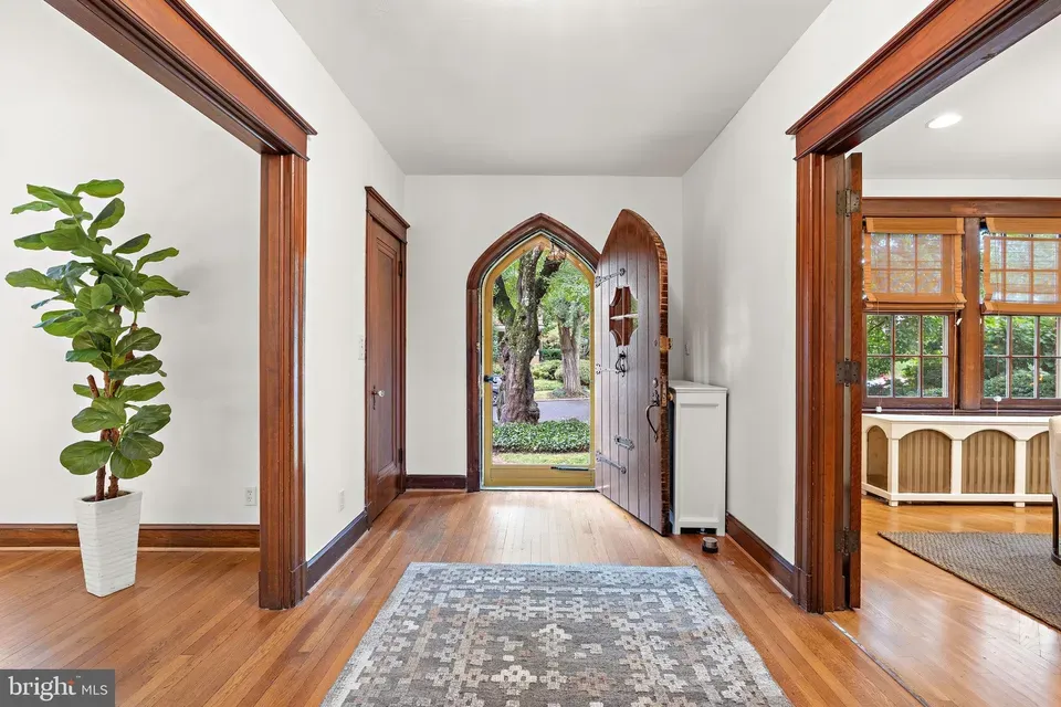 6 Bed 3 Bath Classic Historic Era Home in Washington, DC - 5