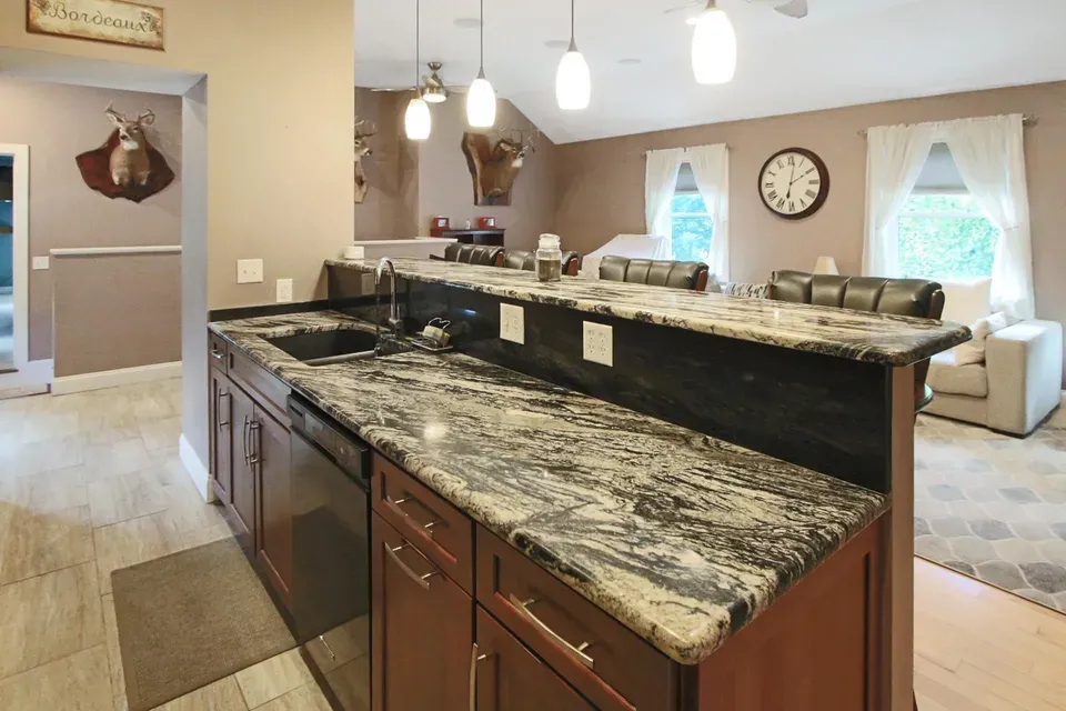 6 Bed 3 Bath Established Mid-Century Residence in Nashua, NH - 3