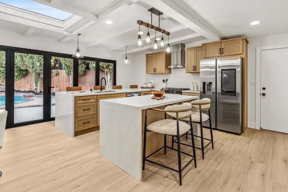 6 Bed 3 Bath Established Mid-Century Residence in San Diego, CA - 2
