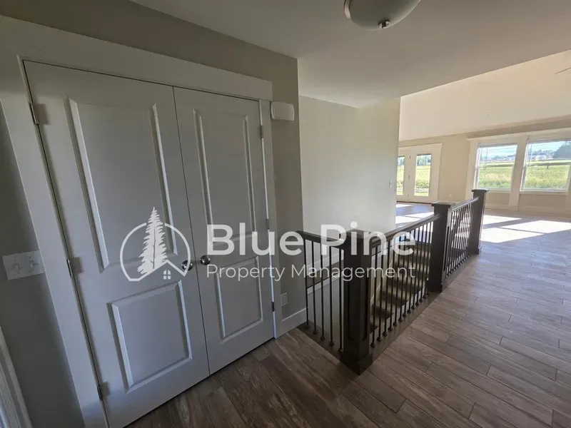 6 Bed 3 Bath Modern Contemporary Residence in Idaho Falls, ID - 2