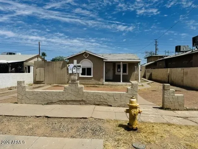 6 Bed 3 Bath Multi-Unit Residential Property in Phoenix, AZ - 1