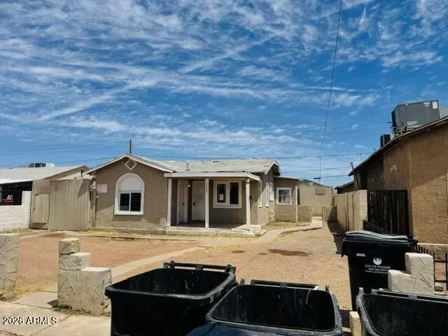 6 Bed 3 Bath Multi-Unit Residential Property in Phoenix, AZ - 2