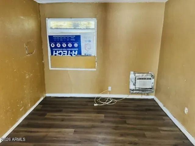6 Bed 3 Bath Multi-Unit Residential Property in Phoenix, AZ - 4