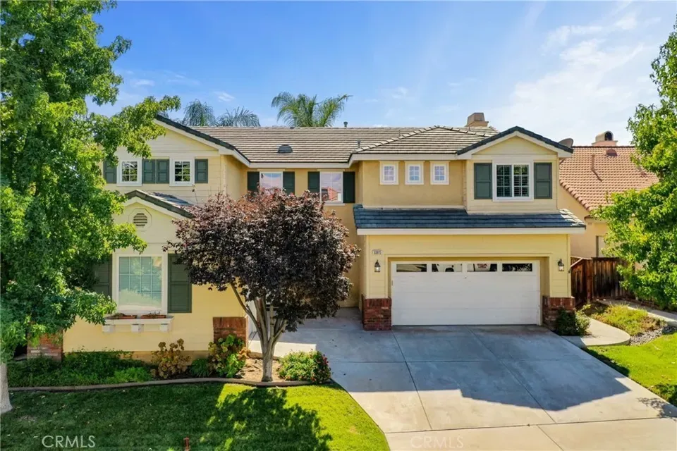 6 Bed 4 Bath Established Contemporary Home in Temecula, CA
