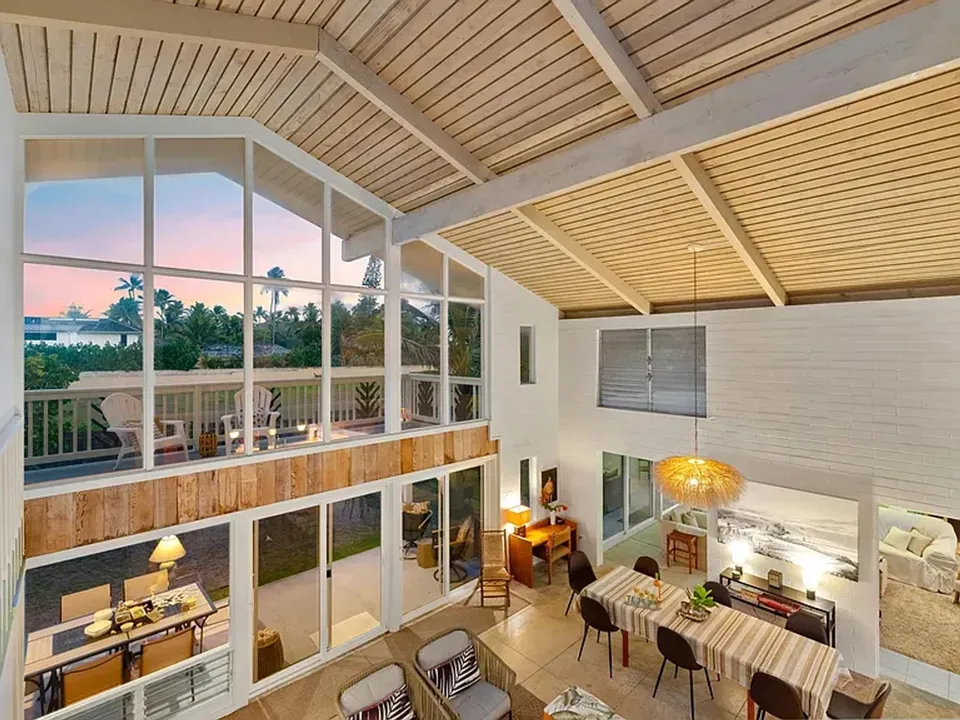6 Bed 4 Bath Modern Contemporary Residence in Kailua, HI