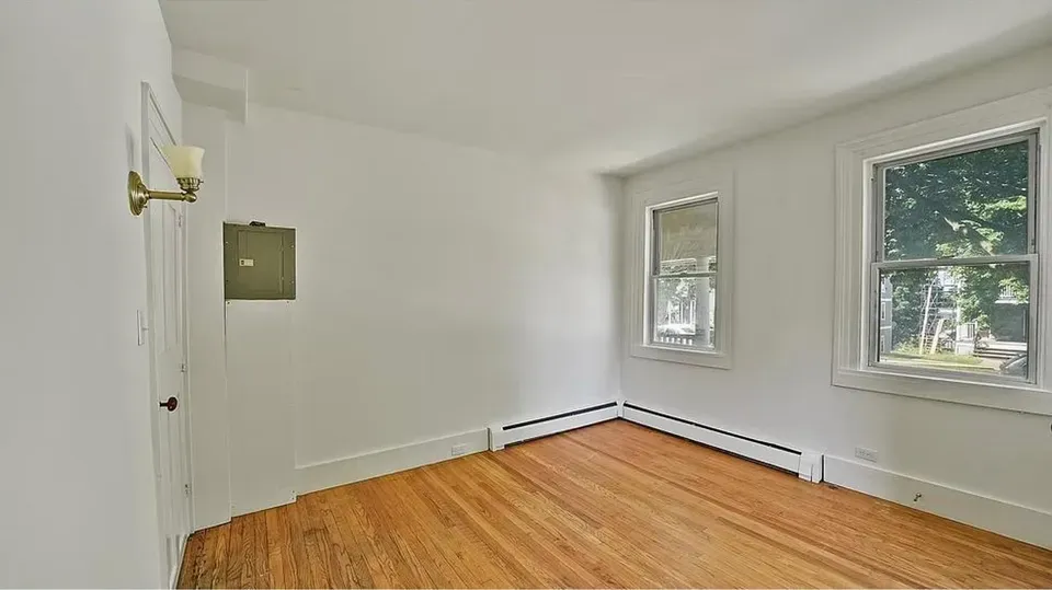 6 Bed 4 Bath Multi-Unit Residential Property in Burlington, VT - 4